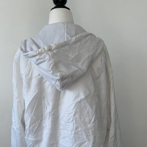 Zine White Wndbreaker (medium) - Picture 8 of 9